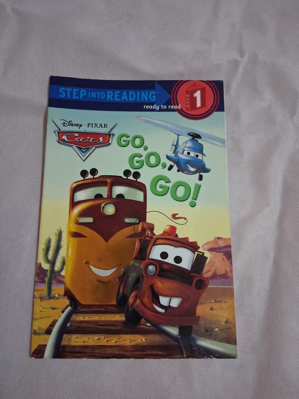 Disney Pixar Cars: Go, Go, Go! — Children's Read-Along Book (Red, Yellow)
